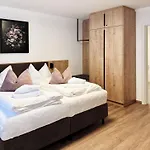 Appartement Alpenstolz Haus 4 - Stilvoll Urlauben In Den Bergen