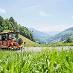 Lägenhet Alpenstolz Haus 4 - Stilvoll Urlauben In Den Bergen Damuels