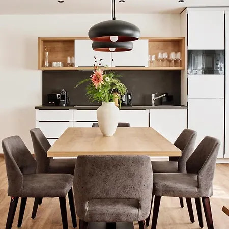 Alpenstolz Haus 4 - Stilvoll Urlauben In Den Bergen