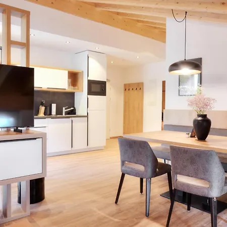 Alpenstolz Haus 4 - Stilvoll Urlauben In Den Bergen * Damüls