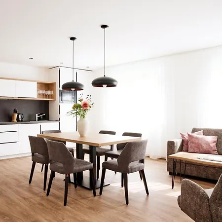 Alpenstolz Haus 4 - Stilvoll Urlauben In Den Bergen * Damüls