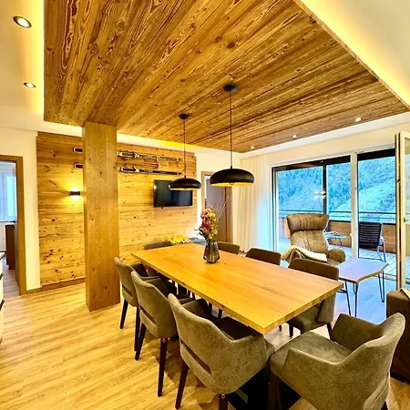 Alpenstolz Haus 4 - Stilvoll Urlauben In Den Bergen