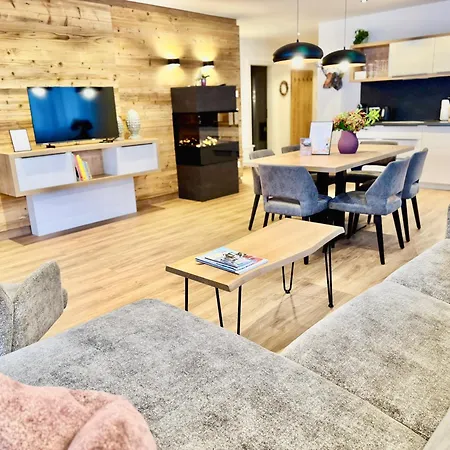 Alpenstolz Haus 4 - Stilvoll Urlauben In Den Bergen * Damüls