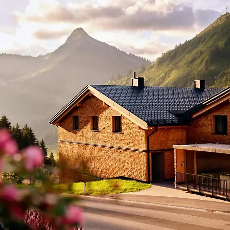 Appartement Alpenstolz Haus 4 - Stilvoll Urlauben In Den Bergen Damüls